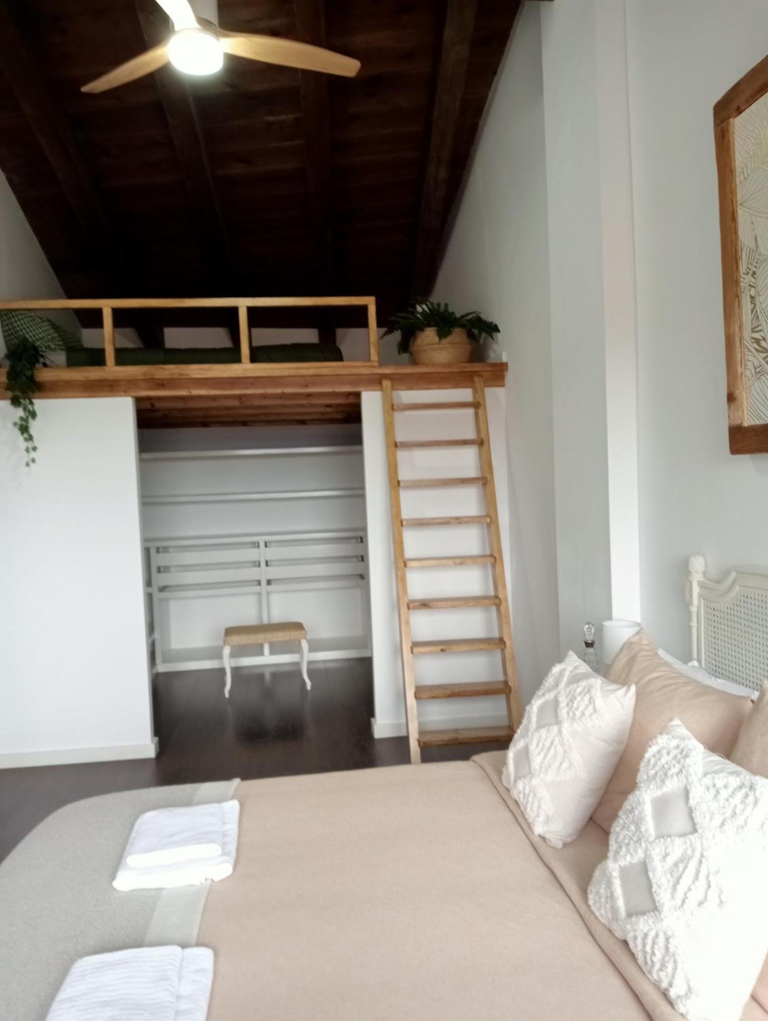 Casa Rural Alegre 拉弗雷斯内达 外观 照片